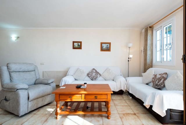 2 soveværelse Rækkehus til salg i Capistrano, Nerja med swimmingpool garage - € 379.000 (Ref: 9535613)