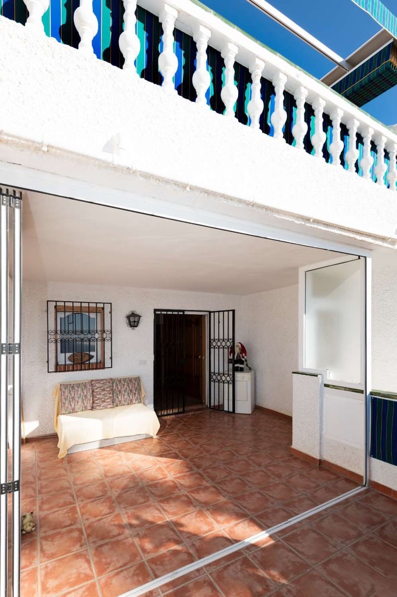 2 soveværelse Rækkehus til salg i Nerja med swimmingpool garage - € 379.000 (Ref: 9535613)