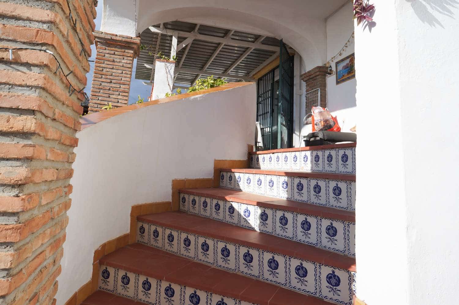 3 Zimmer Villa zu verkaufen in Maro mit Pool - 399.000 € (Ref: 9543002)