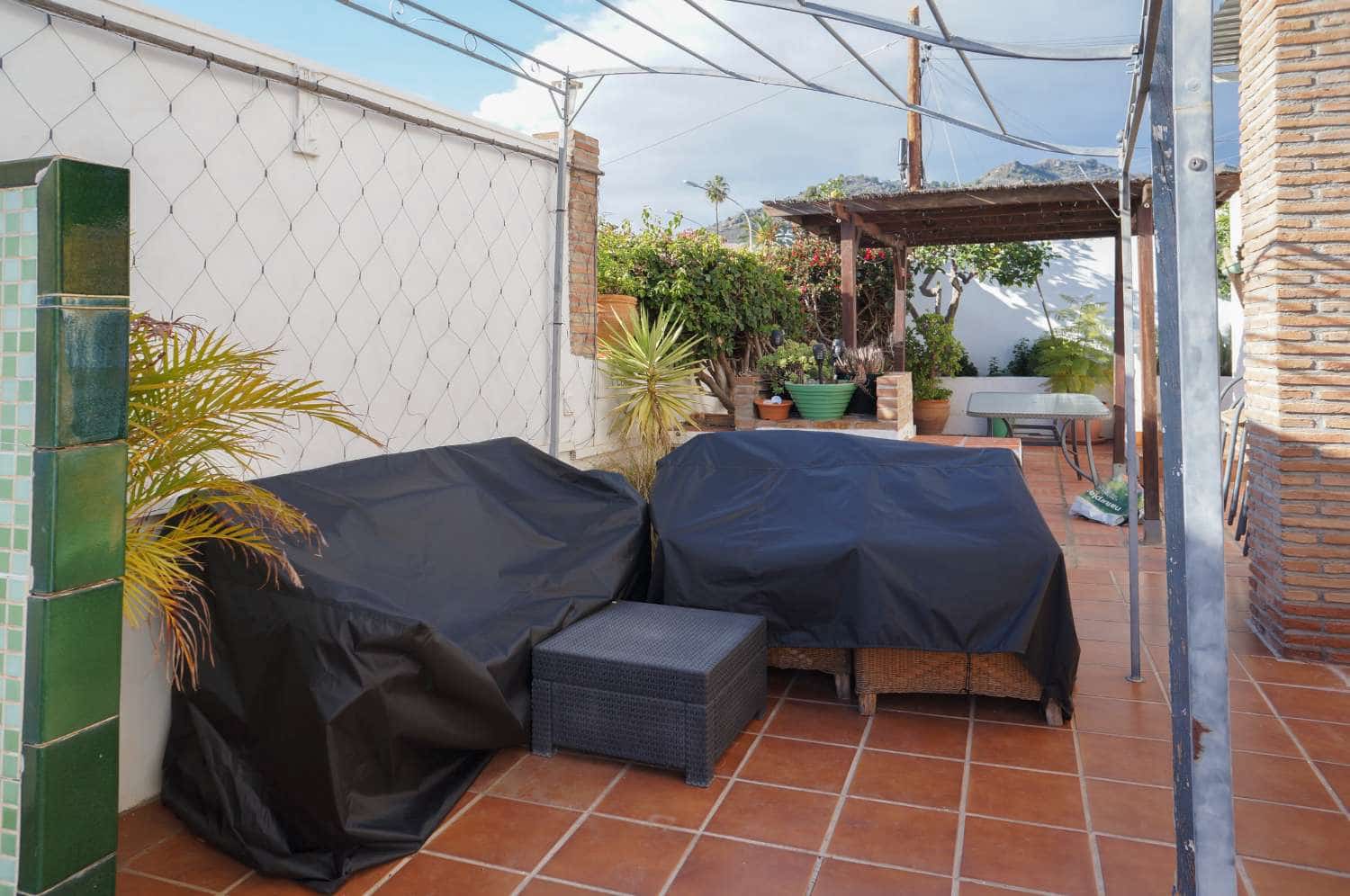 3 Zimmer Villa zu verkaufen in Maro mit Pool - 399.000 € (Ref: 9543002)