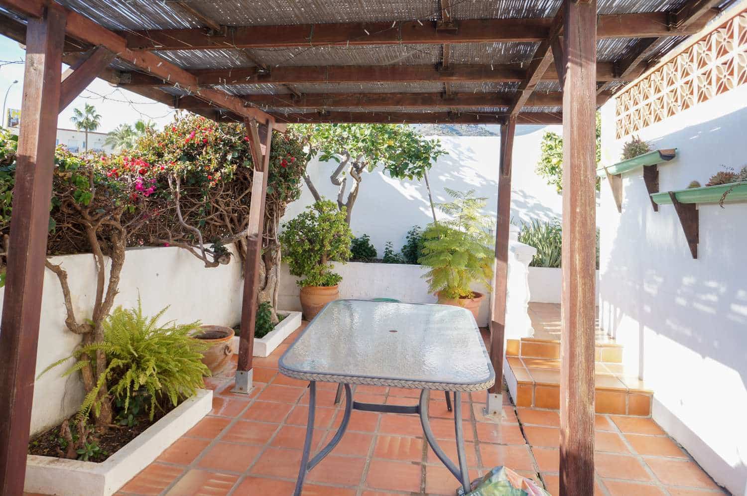 3 Zimmer Villa zu verkaufen in Maro mit Pool - 399.000 € (Ref: 9543002)