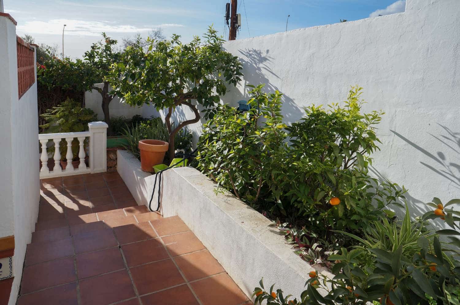 3 Zimmer Villa zu verkaufen in Maro mit Pool - 399.000 € (Ref: 9543002)