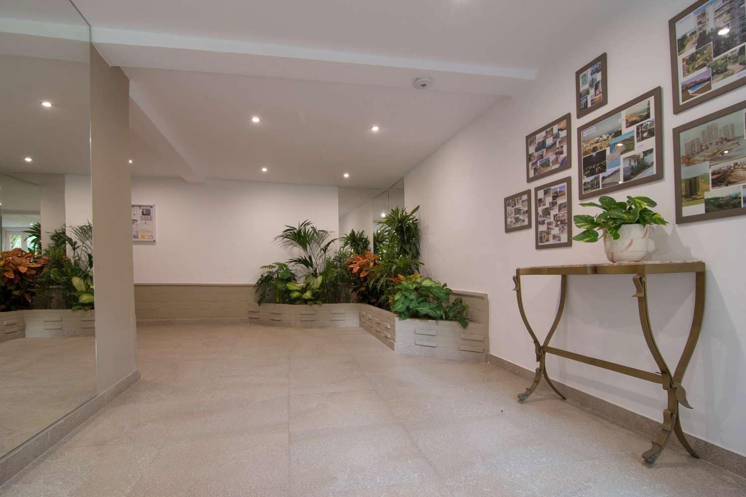 2 sypialnia Apartament przy plaży na sprzedaż w Nerja z basenem - 279 000 € (Ref: 9560874)