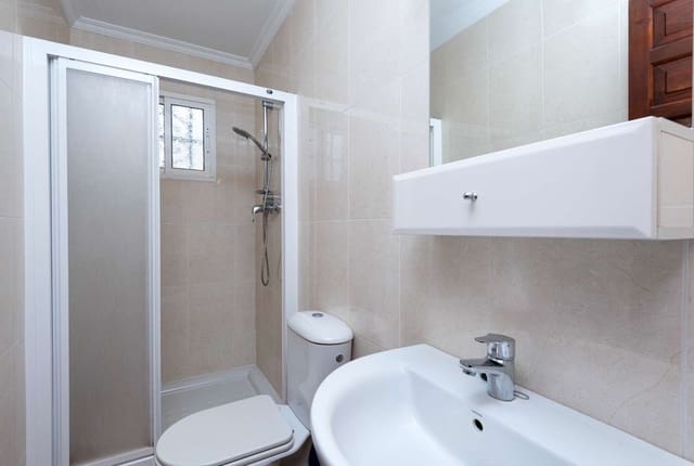 2 slaapkamer Rijtjeshuis te koop in Nueva Nerja, Nerja met zwembad - € 329.000 (Ref: 9600984)