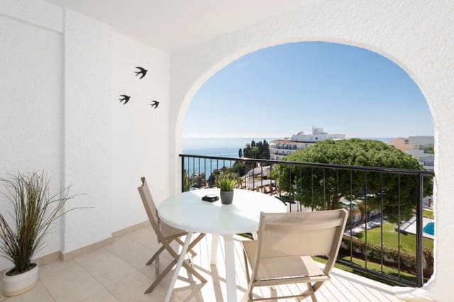 2 soverom Strandleiligheter til salgs i Centro, Nerja med svømmebasseng - € 585 000 (Ref: 9604560)