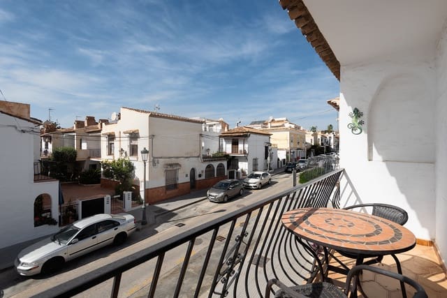 2 soveværelse Semi-Rækkehus til salg i Nueva Nerja, Nerja med swimmingpool - € 329.000 (Ref: 9618888)