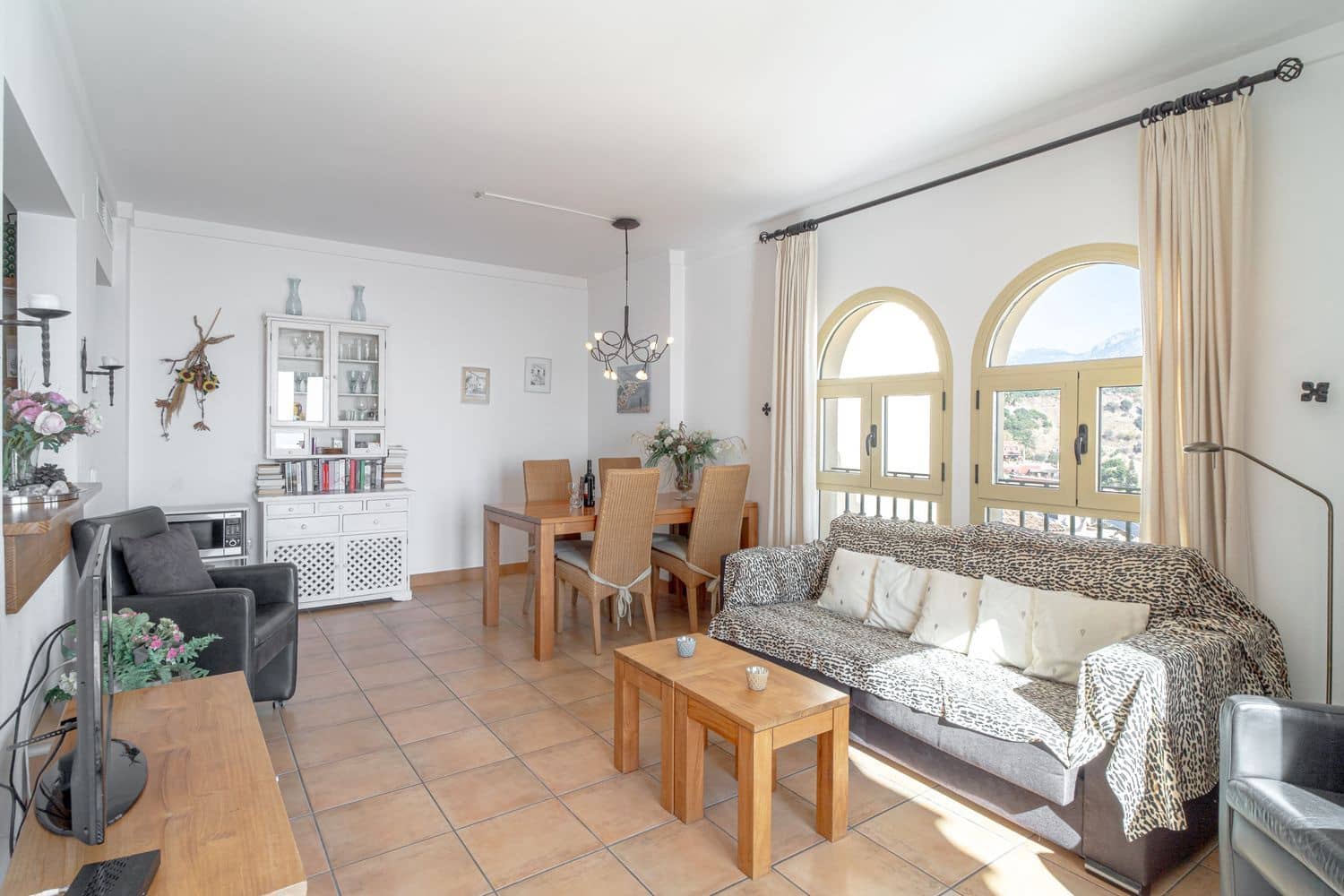 2 soverom Leilighet til salgs i El Penoncillo med svømmebasseng garasje - € 445 000 (Ref: 9627154)