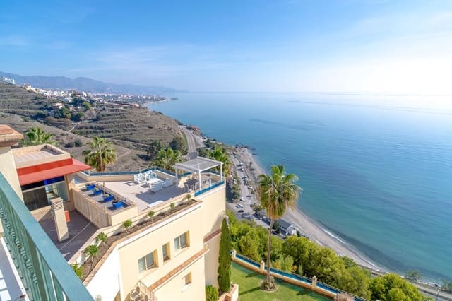 2 soverom Leilighet til salgs i El Peñoncillo, Torrox med svømmebasseng garasje - € 445 000 (Ref: 9627154)