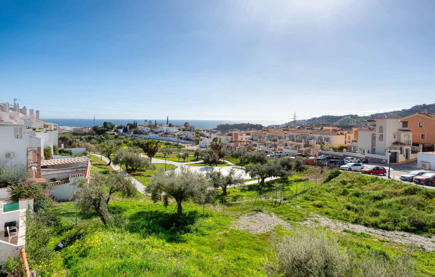 2 sovrum Lägenhet till salu i Nerja med pool - 239 000 € (Ref: 9658275)