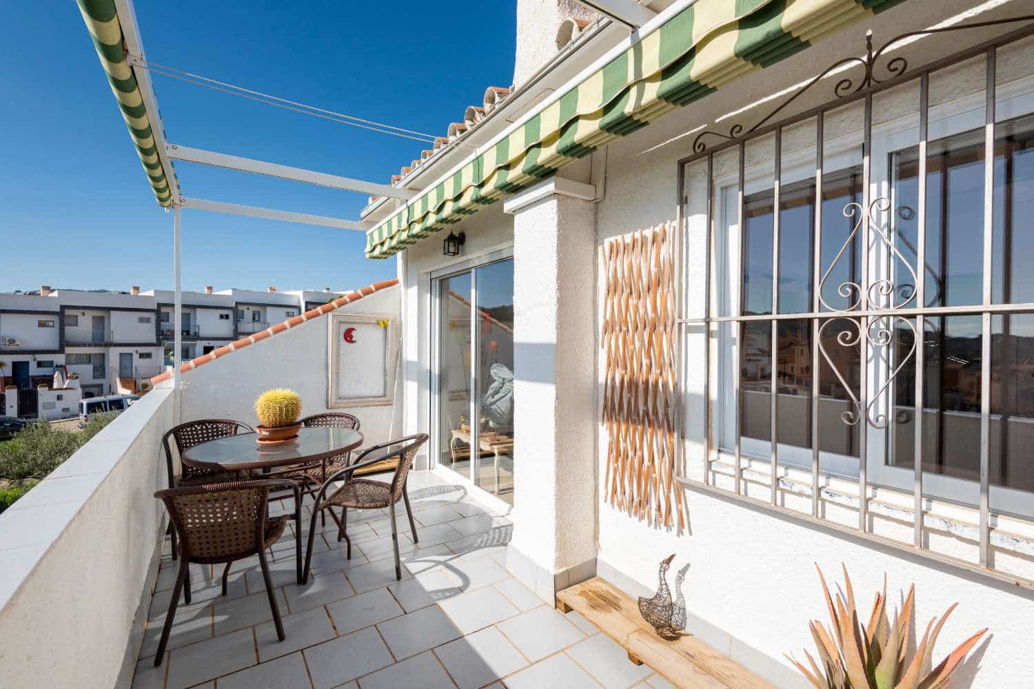 2 sovrum Lägenhet till salu i Nerja med pool - 239 000 € (Ref: 9658275)