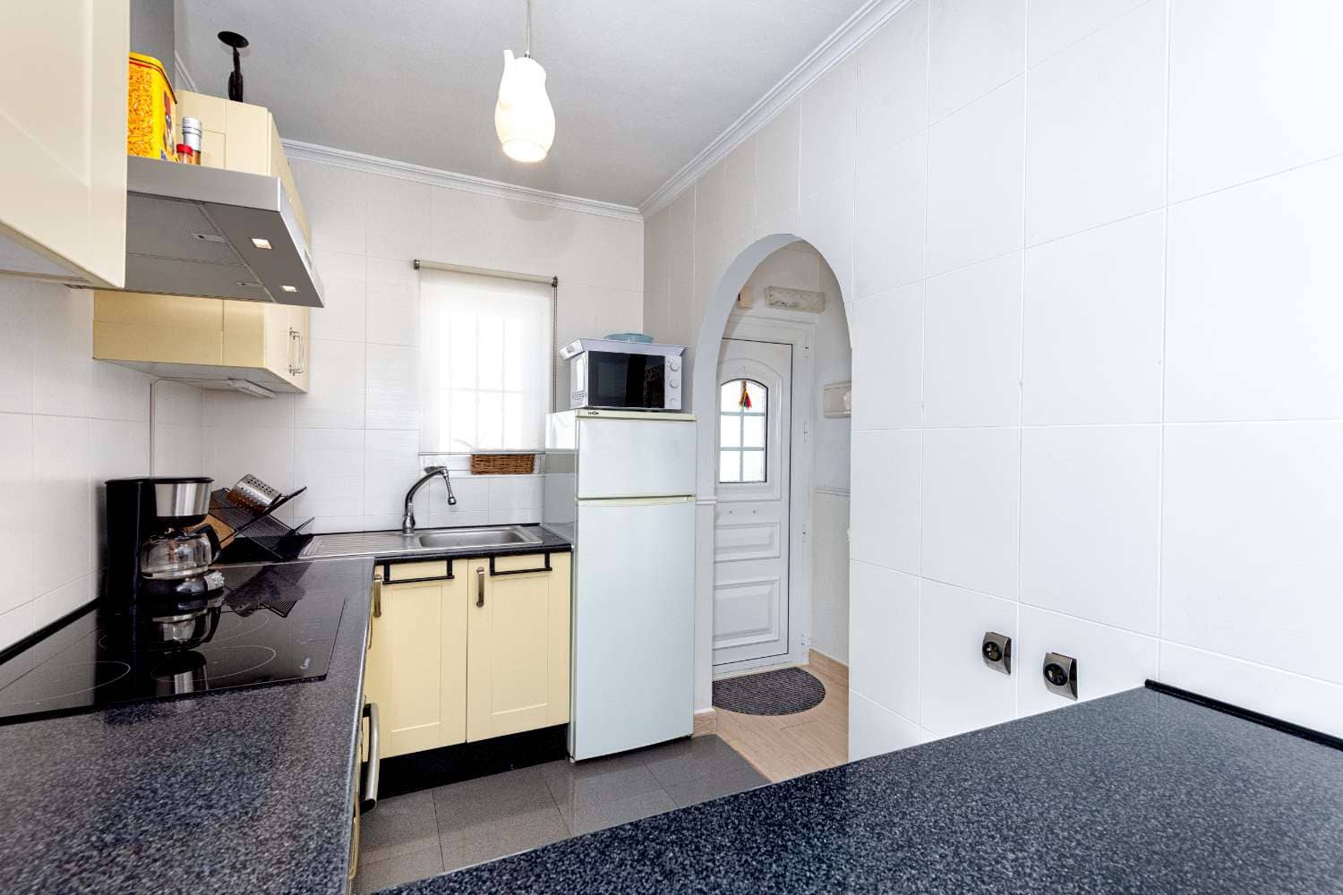 2 sovrum Lägenhet till salu i Nerja med pool - 239 000 € (Ref: 9658275)