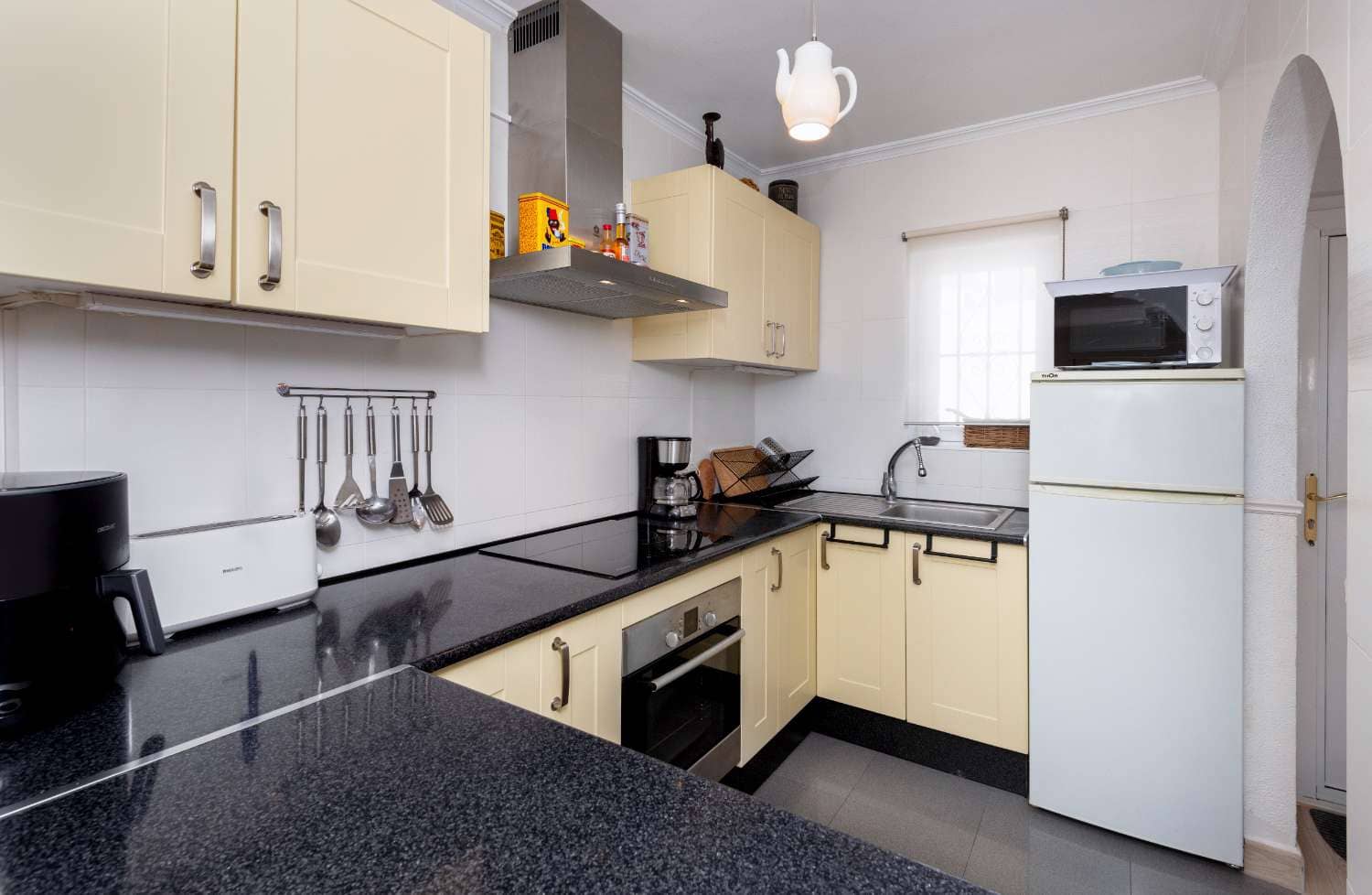 2 sovrum Lägenhet till salu i Nerja med pool - 239 000 € (Ref: 9658275)