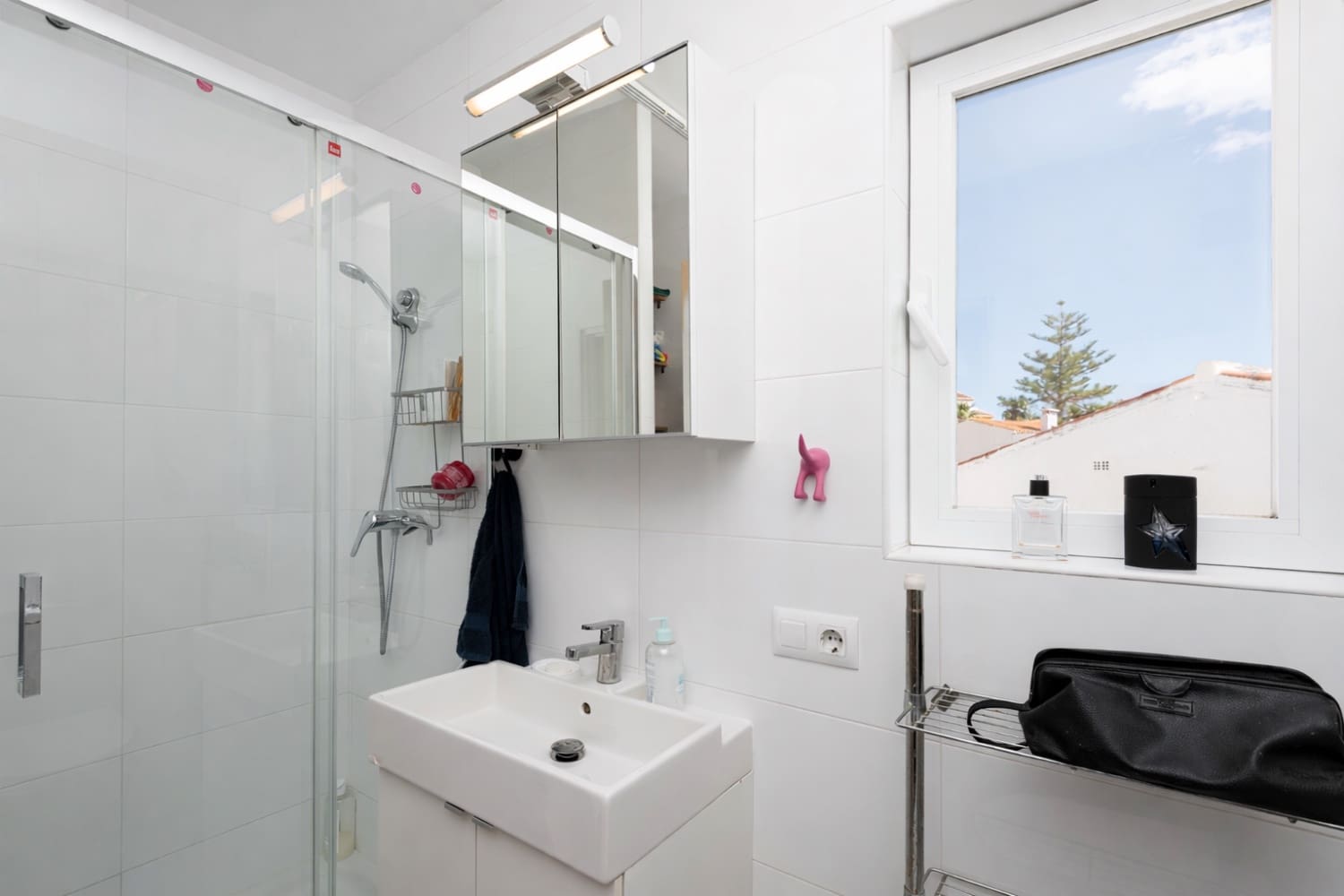 2 sovrum Lägenhet till salu i Nerja med pool - 239 000 € (Ref: 9658275)