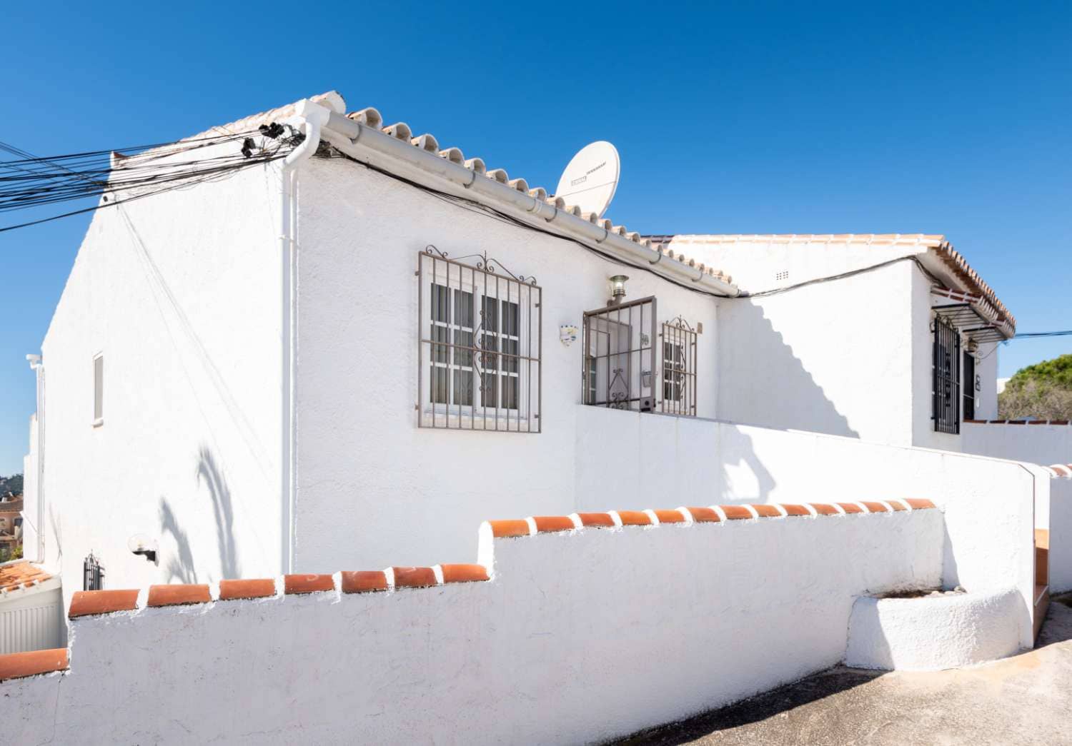 2 sovrum Lägenhet till salu i Nerja med pool - 239 000 € (Ref: 9658275)