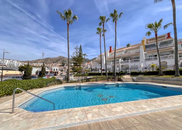 3 quarto Apartamento para venda em Capistrano, Nerja com piscina - 360 000 € (Ref: 9658276)