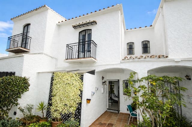 2 bedroom Terraced Villa for sale in Nueva Nerja, Nerja with pool - € 349,000 (Ref: 9669896)