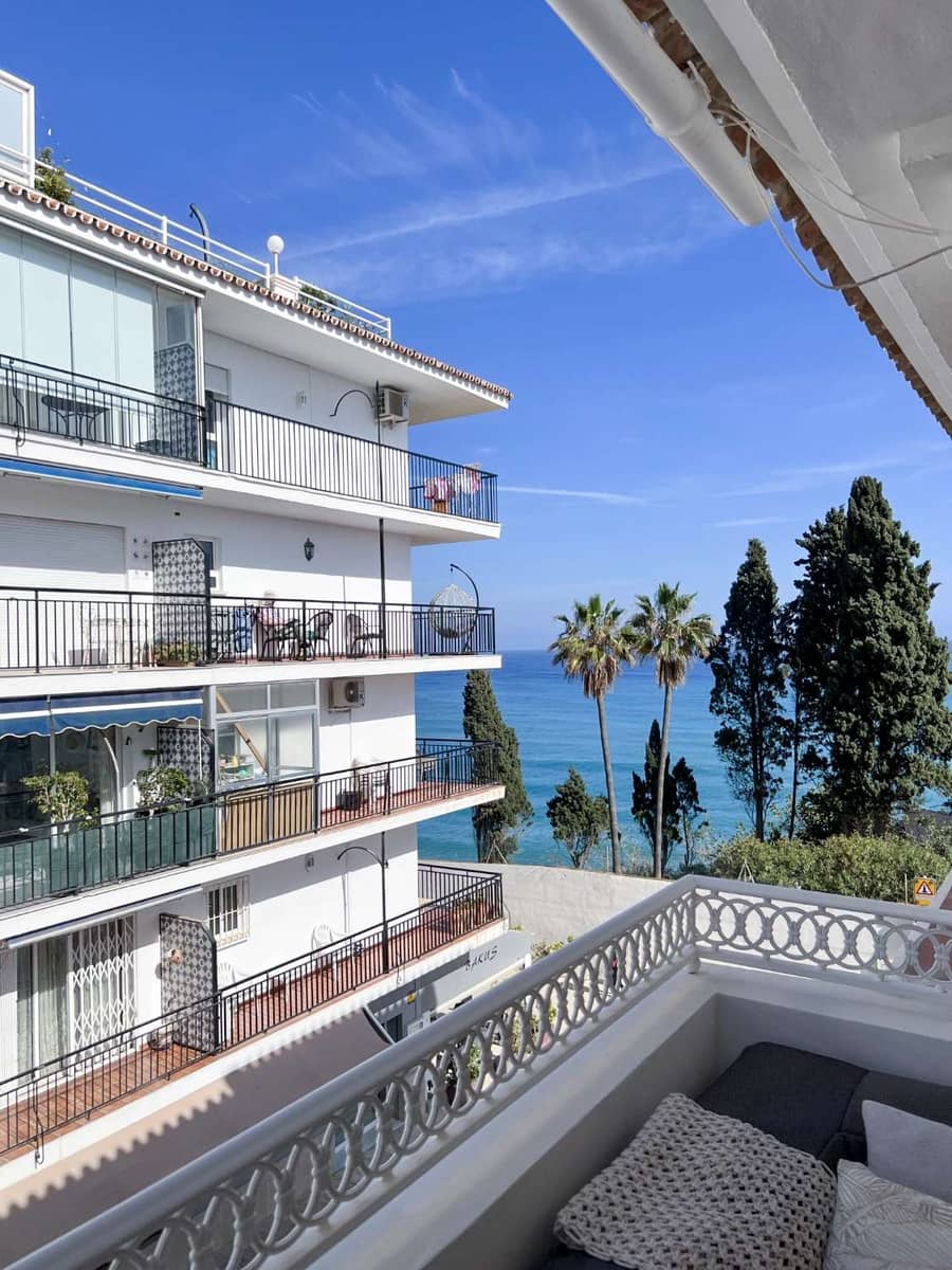1 quarto Apartamento de Praia para venda em Nerja com piscina - 365 000 € (Ref: 9682344)