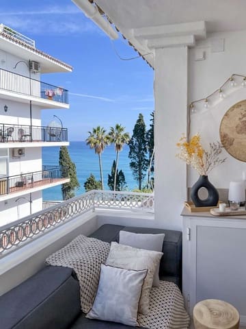1 soveværelse Strandlejlighed til salg i Centro, Nerja med swimmingpool - € 365.000 (Ref: 9682344)