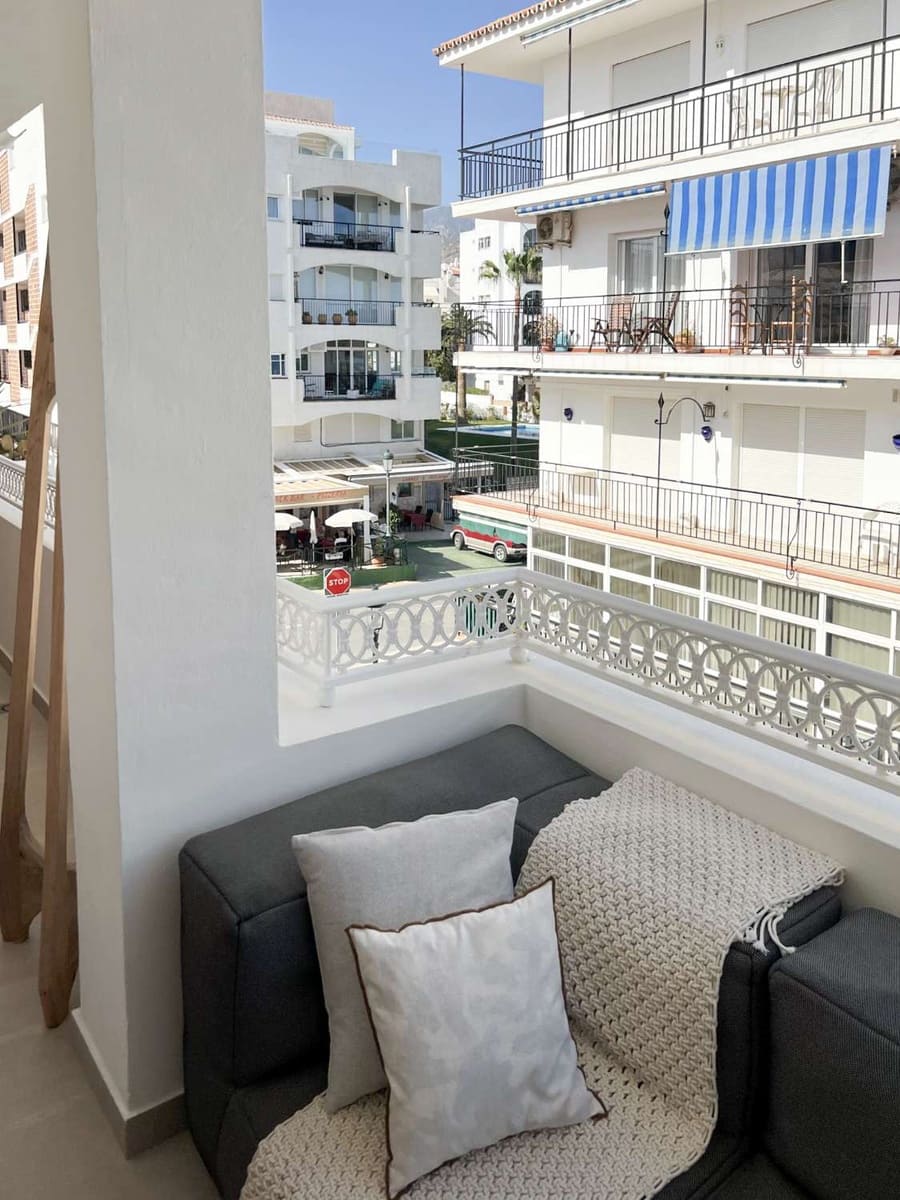 1 quarto Apartamento de Praia para venda em Nerja com piscina - 365 000 € (Ref: 9682344)
