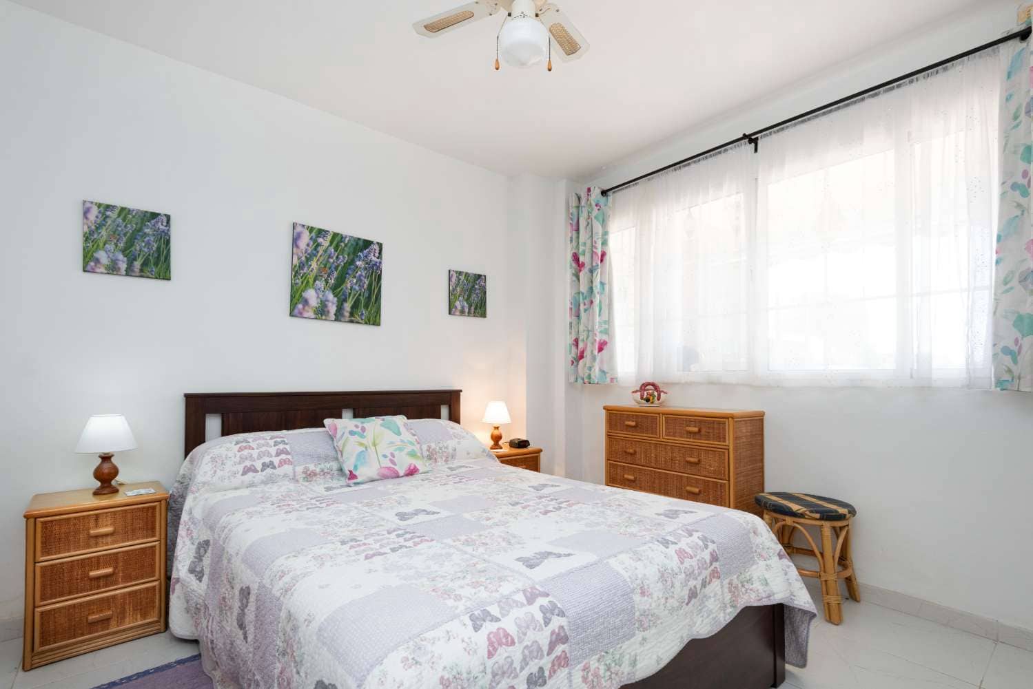 2 bedroom Beach Apartment for sale in Nerja with pool - € 279,000 (Ref: 9714463)