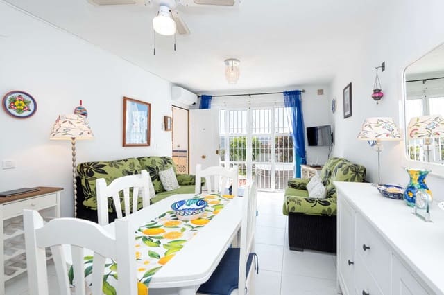 2 bedroom Beach Apartment for sale in Capistrano, Nerja with pool - € 279,000 (Ref: 9714463)