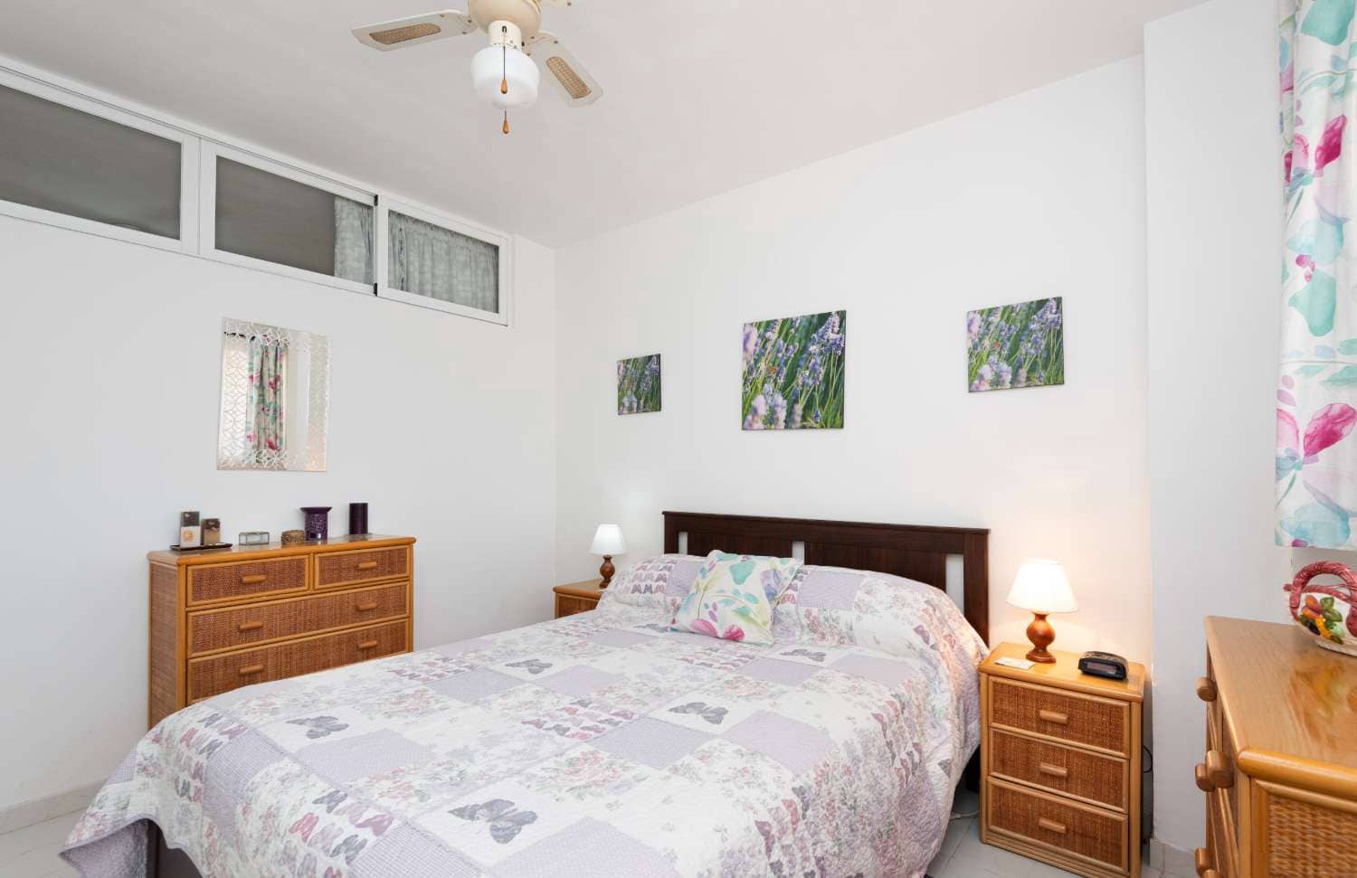 2 bedroom Beach Apartment for sale in Nerja with pool - € 279,000 (Ref: 9714463)