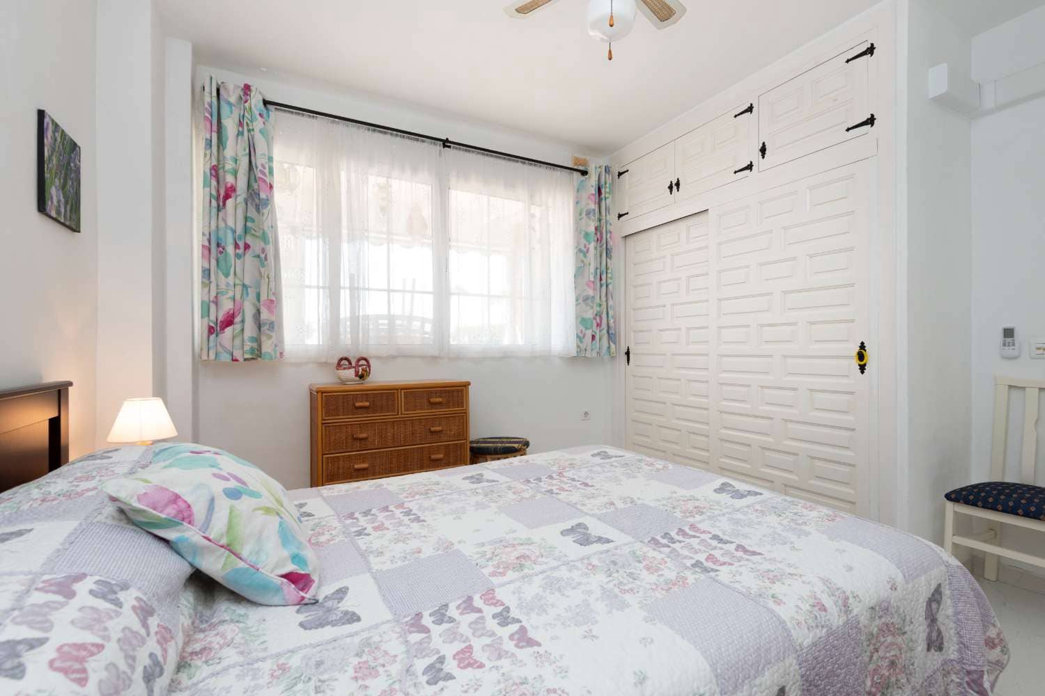 2 bedroom Beach Apartment for sale in Nerja with pool - € 279,000 (Ref: 9714463)