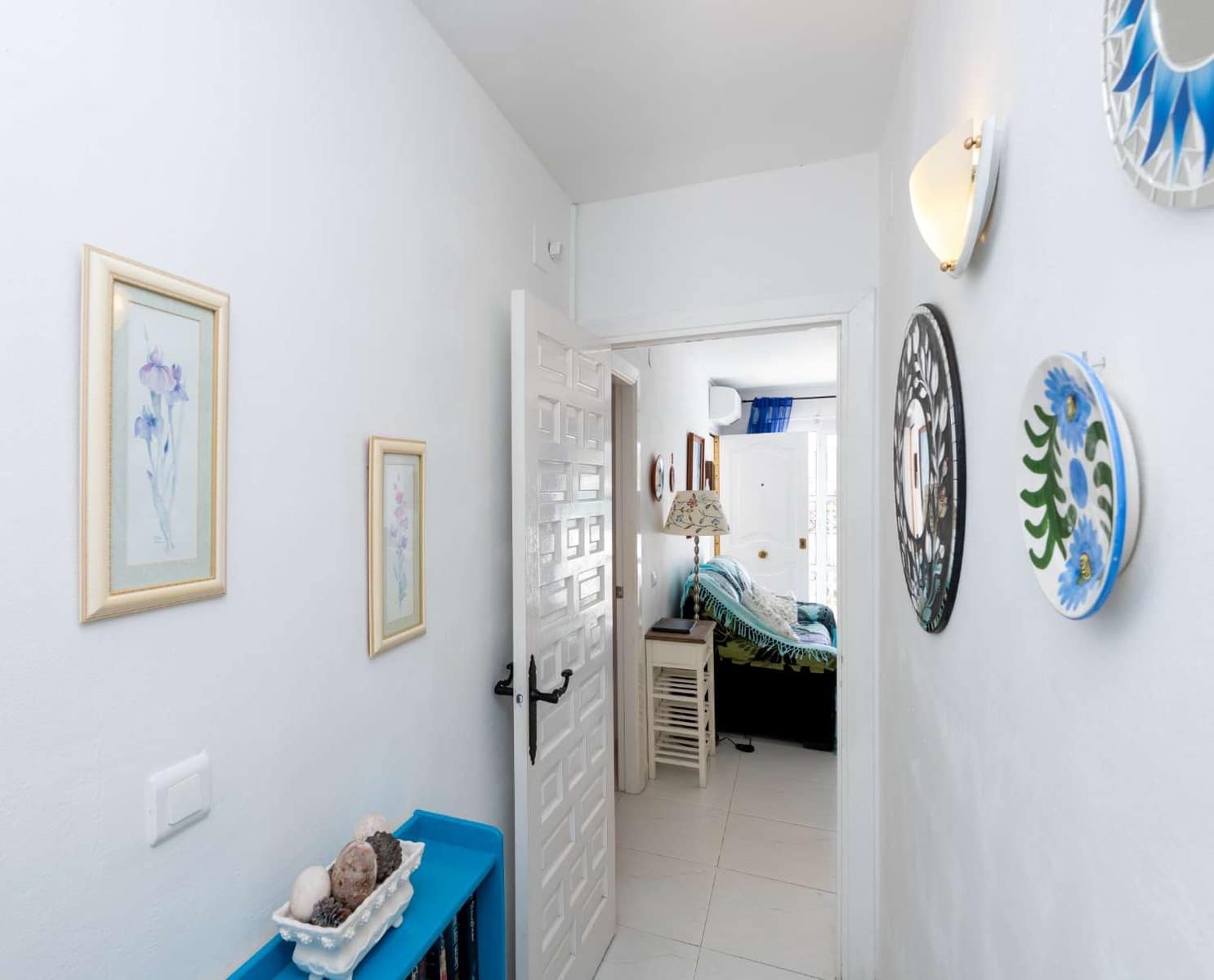 2 bedroom Beach Apartment for sale in Nerja with pool - € 279,000 (Ref: 9714463)