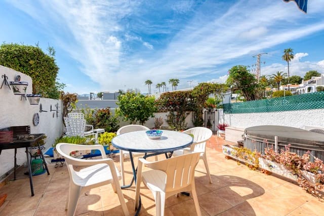 2 bedroom Beach Apartment for sale in Capistrano, Nerja with pool - € 279,000 (Ref: 9714463)