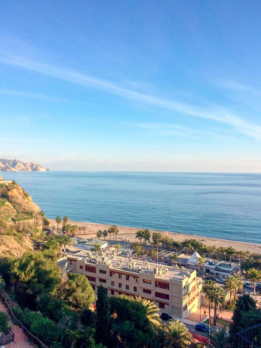 1 bedroom Beach Apartment for sale in Nerja with pool - € 340,000 (Ref: 9714464)