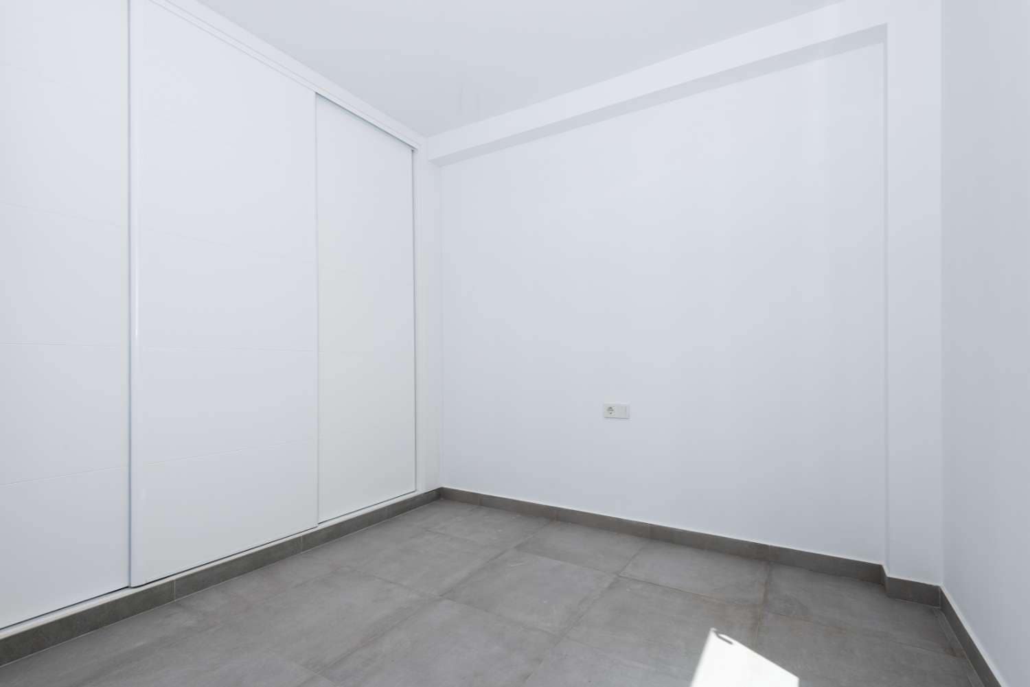 3 bedroom Penthouse for sale in Nerja with pool garage - € 479,000 (Ref: 9719423)