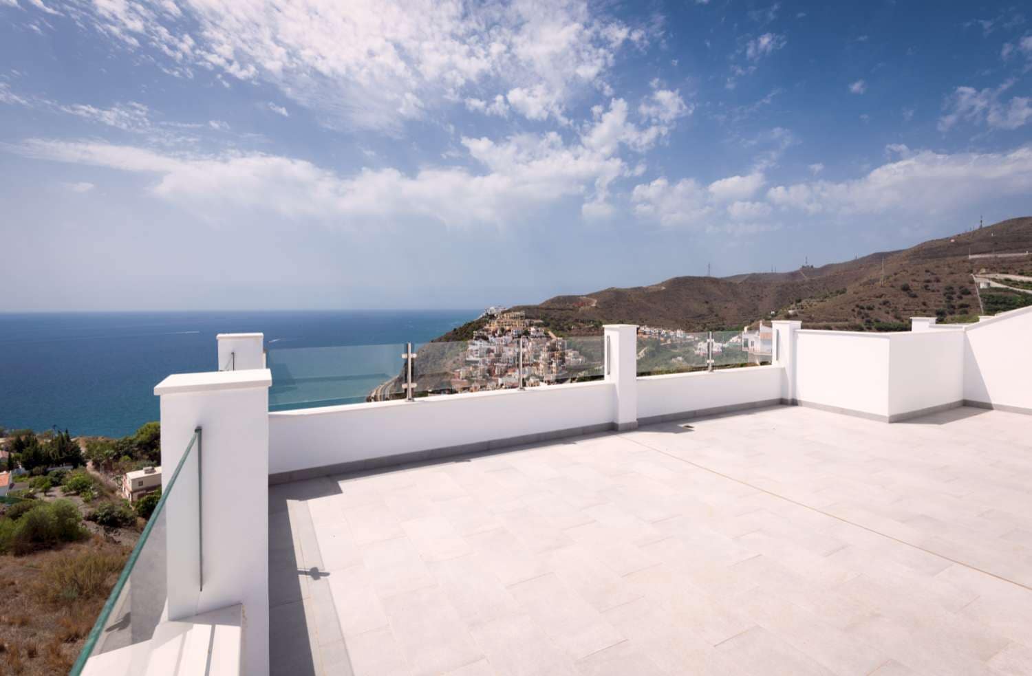3 bedroom Penthouse for sale in Nerja with pool garage - € 479,000 (Ref: 9719423)