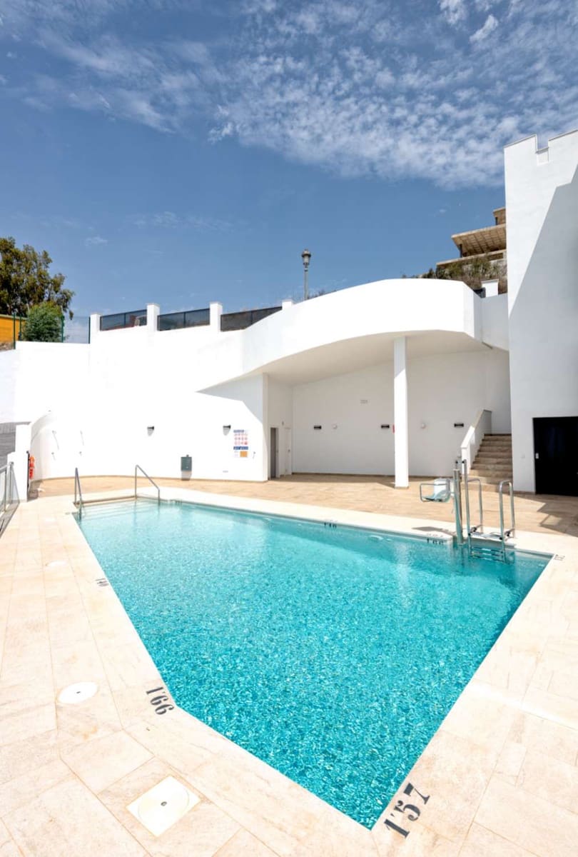 3 bedroom Penthouse for sale in Nerja with pool garage - € 479,000 (Ref: 9719423)