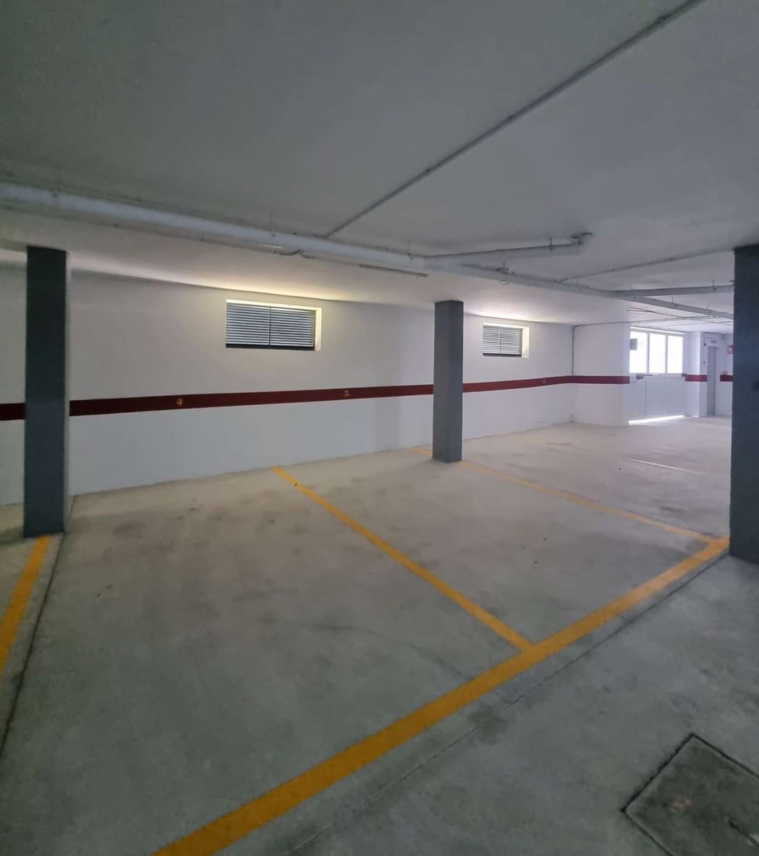 3 slaapkamer Penthouse te koop in Nerja met zwembad - € 449.000 (Ref: 9719423)