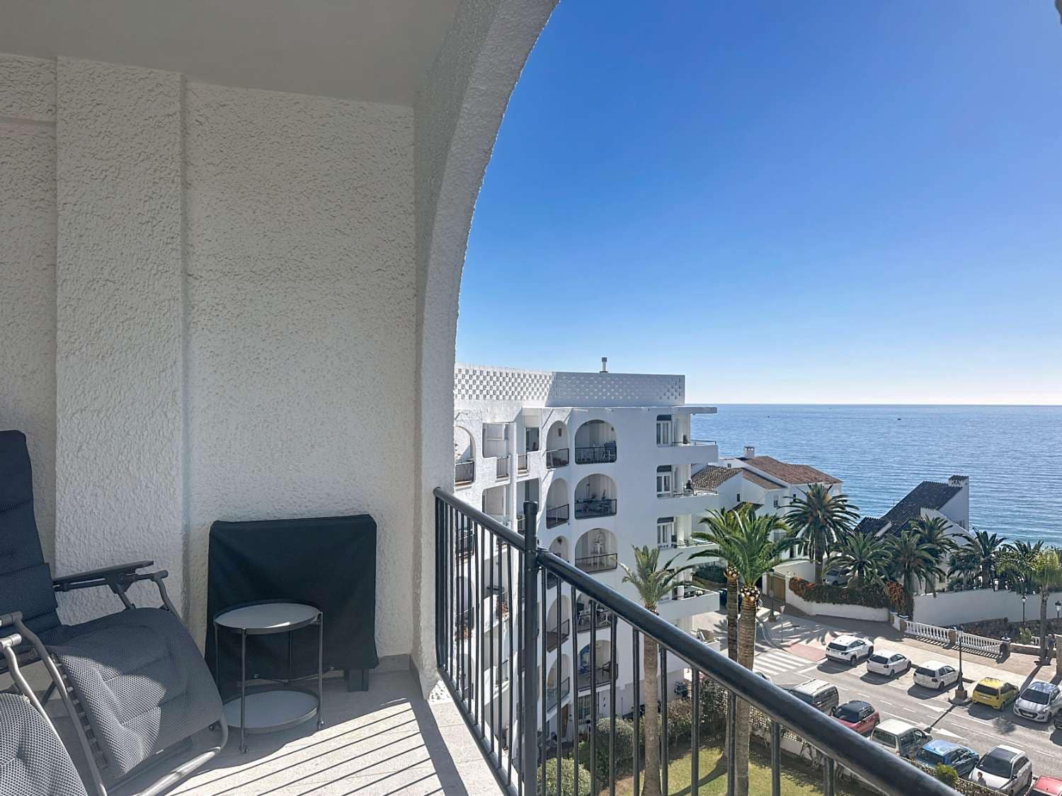 2 slaapkamer Strandappartement te koop in Nerja met zwembad - € 649.000 (Ref: 9721055)