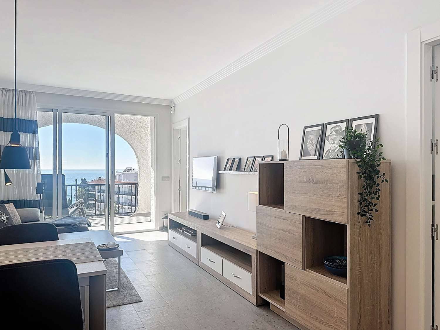 2 slaapkamer Strandappartement te koop in Nerja met zwembad - € 649.000 (Ref: 9721055)