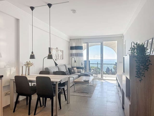 2 slaapkamer Strandappartement te koop in Centro, Nerja met zwembad - € 649.000 (Ref: 9721055)