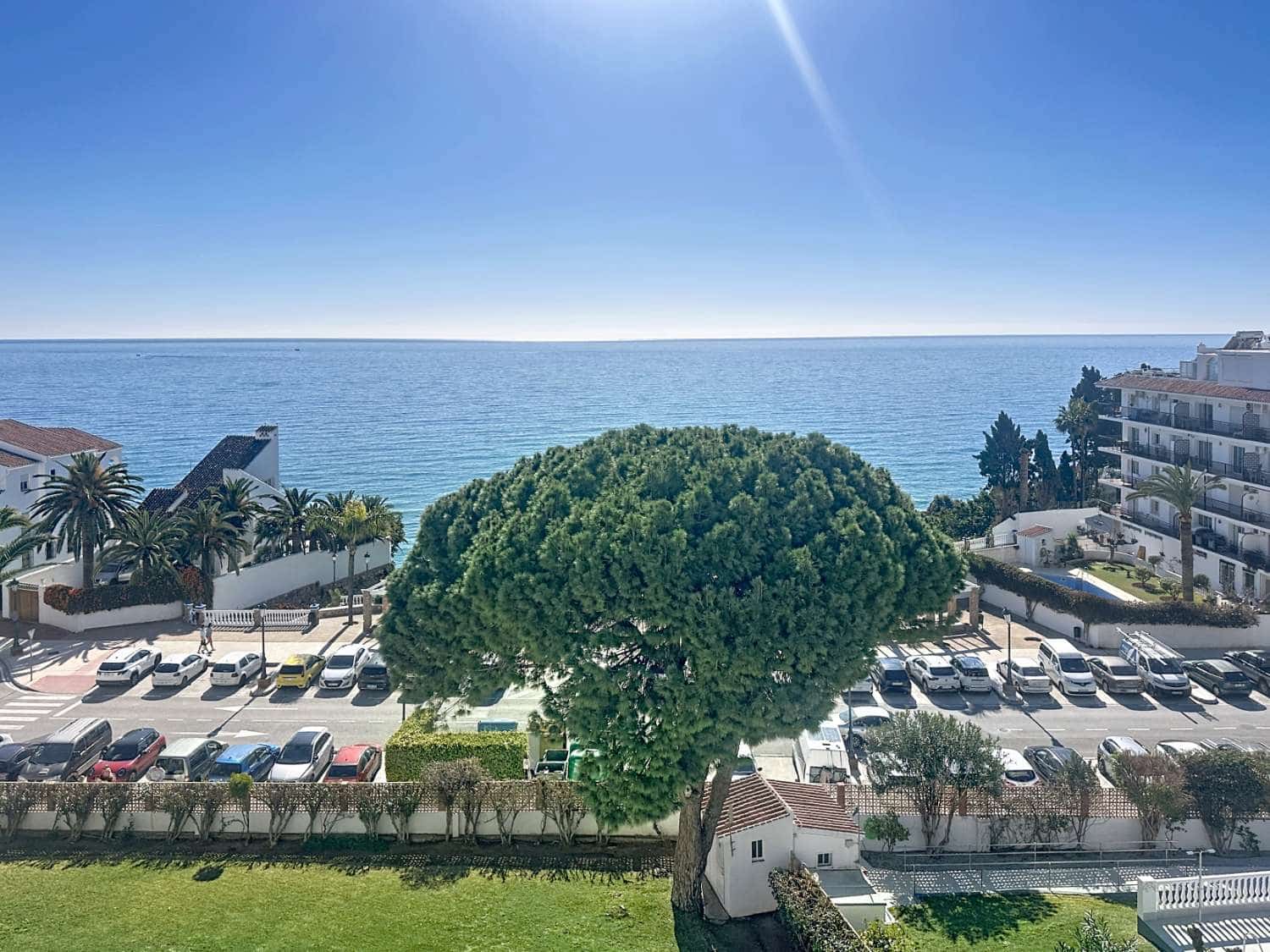 2 slaapkamer Strandappartement te koop in Nerja met zwembad - € 649.000 (Ref: 9721055)