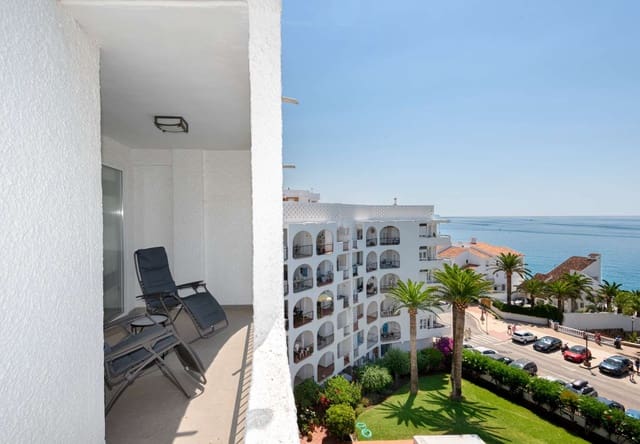 2 makuuhuone Ranta-asunto myytävänä paikassa Centro, Nerja mukana uima-altaan - 649 000 € (Ref: 9721055)