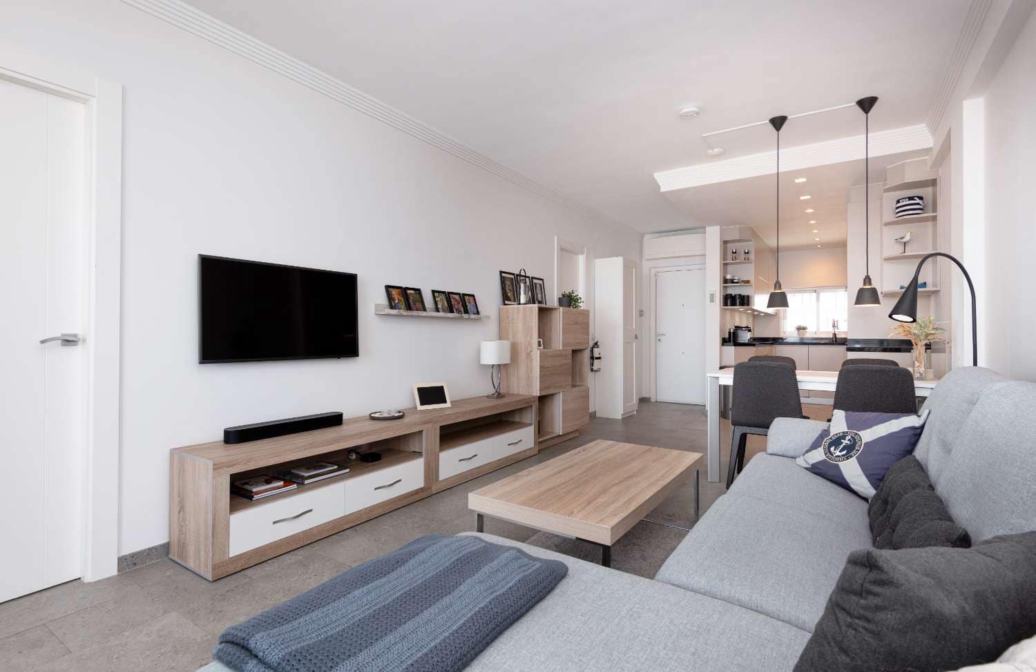 2 makuuhuone Ranta-asunto myytävänä paikassa Nerja mukana uima-altaan - 649 000 € (Ref: 9721055)