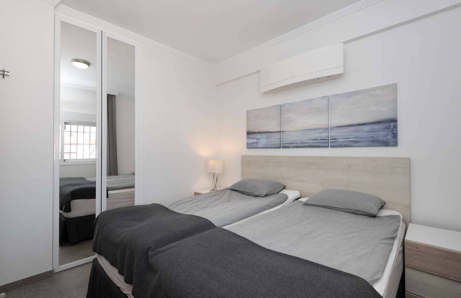2 makuuhuone Ranta-asunto myytävänä paikassa Nerja mukana uima-altaan - 649 000 € (Ref: 9721055)
