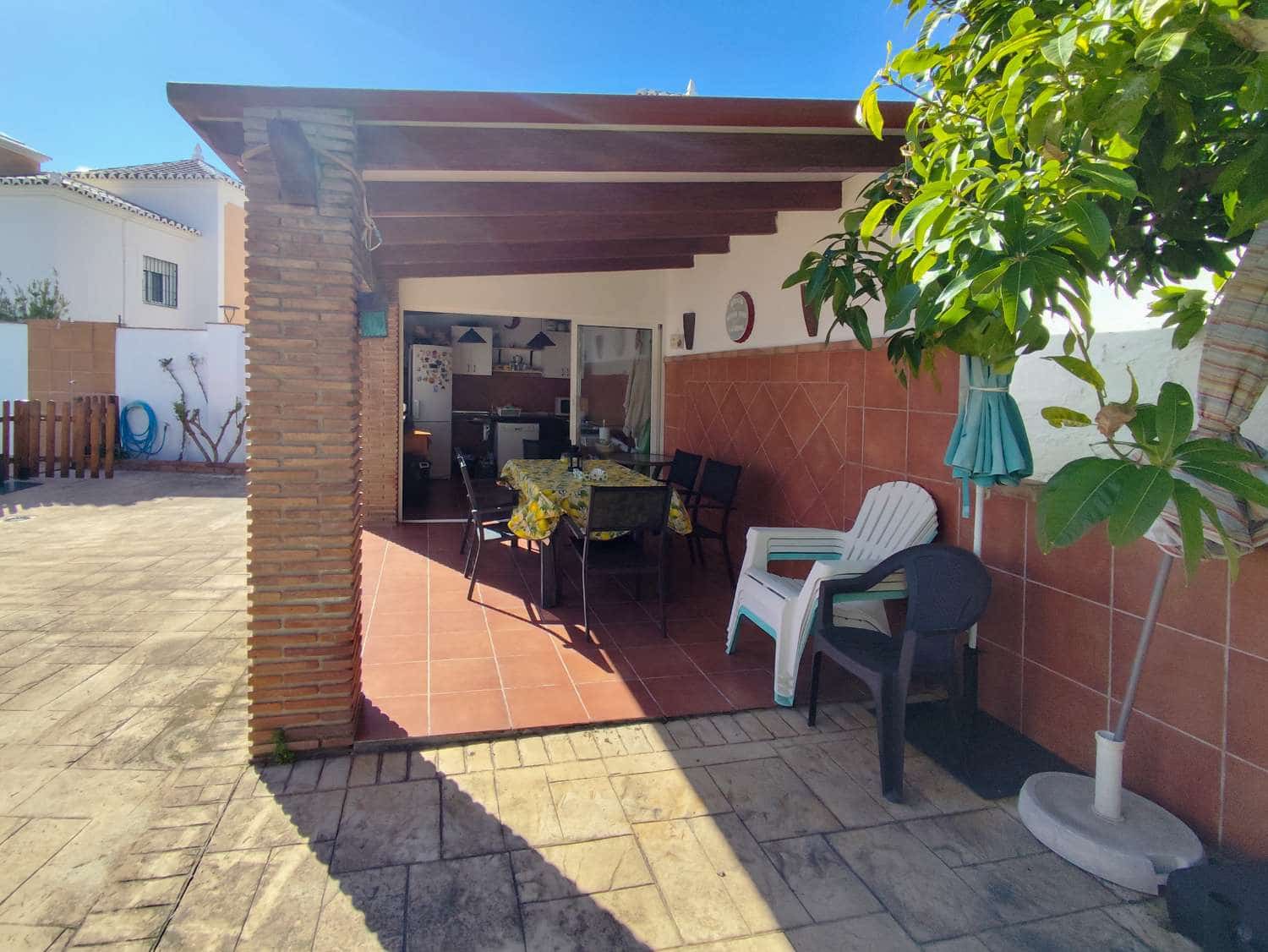 Chalet de 4 habitaciones en Nerja en venta con piscina - 1.345.000 € (Ref: 9735142)