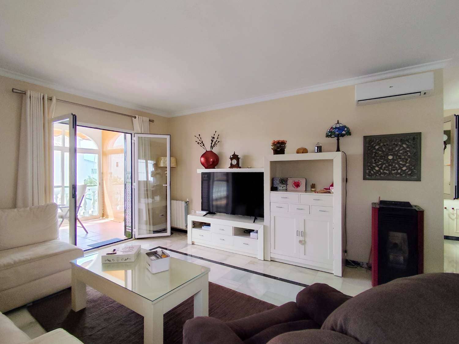 Chalet de 4 habitaciones en Nerja en venta con piscina - 1.345.000 € (Ref: 9735142)