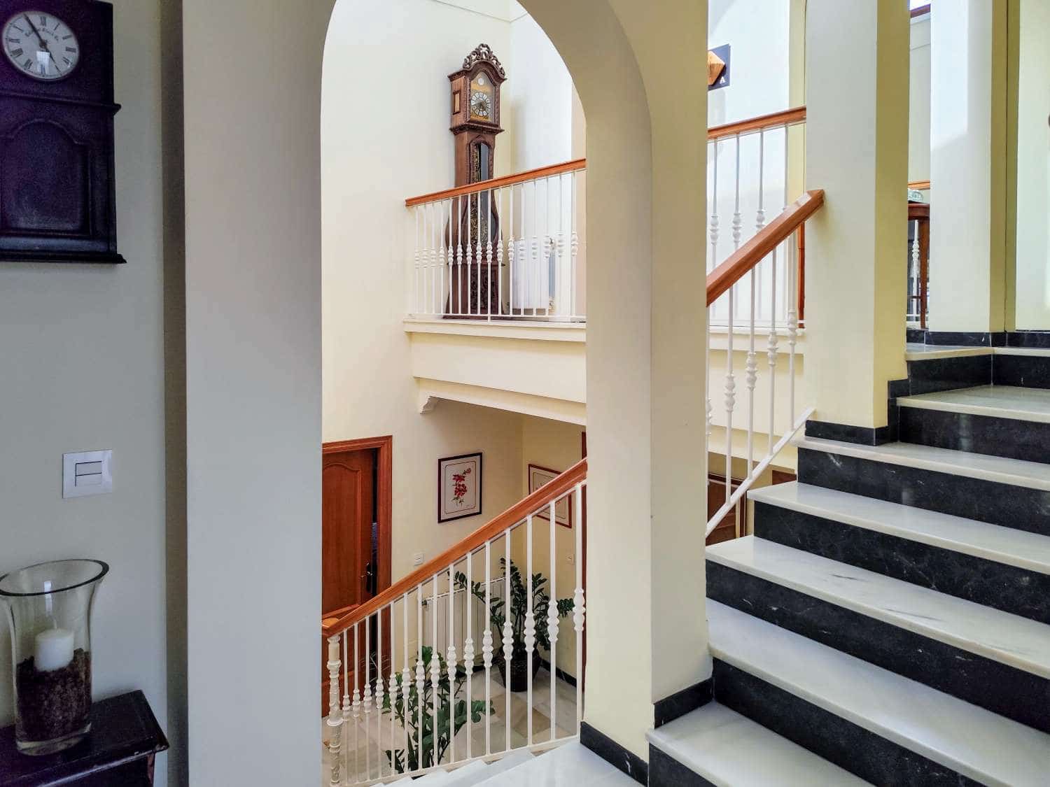 Chalet de 4 habitaciones en Nerja en venta con piscina - 1.345.000 € (Ref: 9735142)