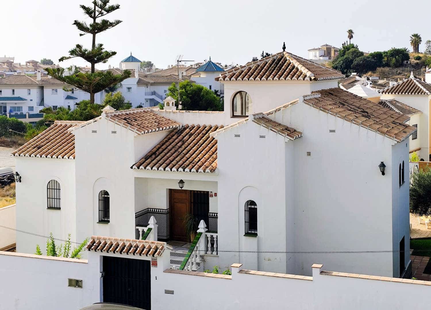 Chalet de 4 habitaciones en Nerja en venta con piscina - 1.345.000 € (Ref: 9735142)