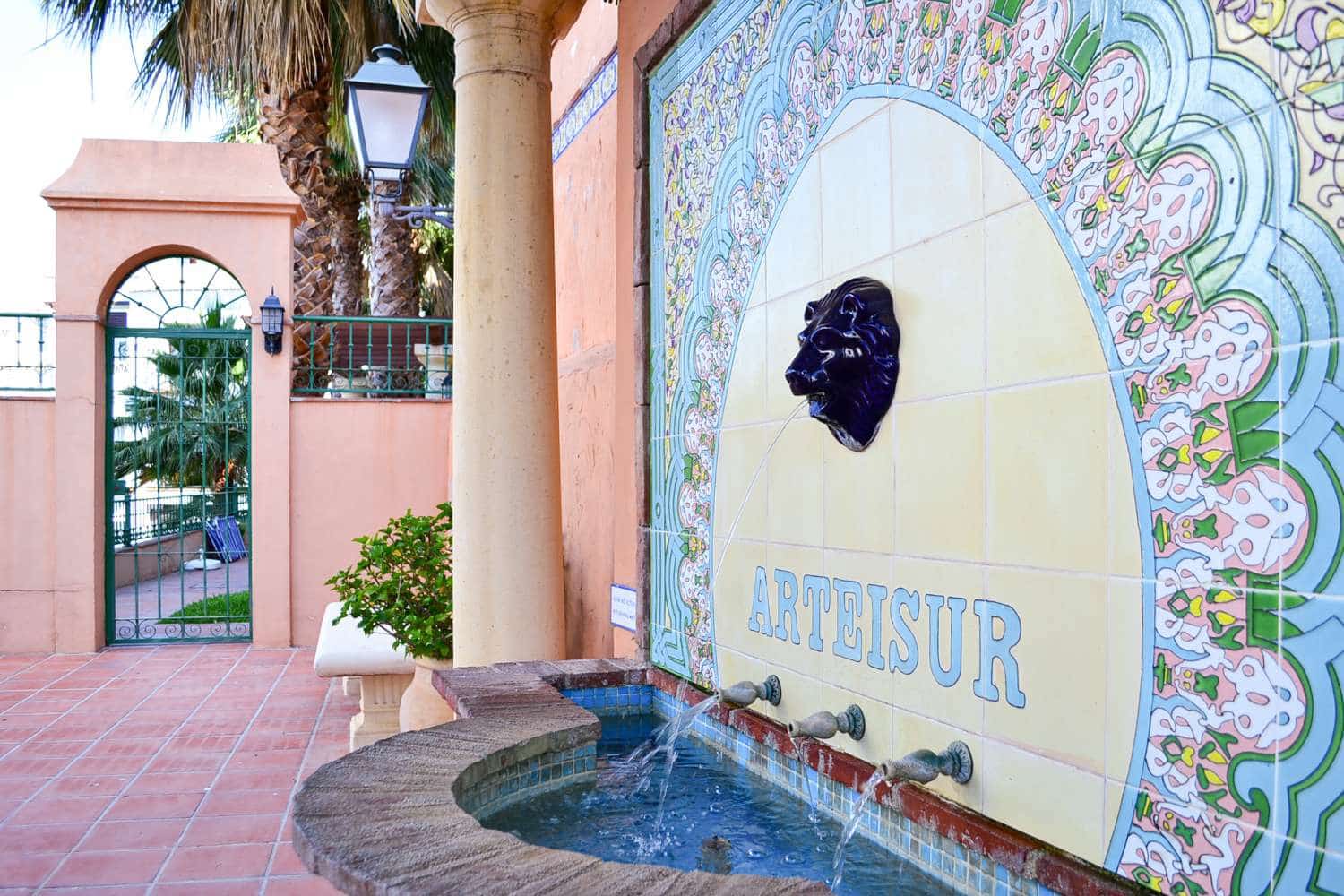 Apartamento de 2 habitaciones en Frigiliana en venta con piscina - 320.000 € (Ref: 9755285)