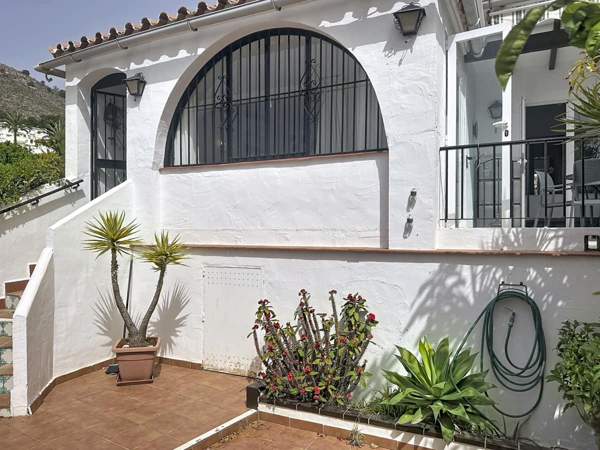 2 chambre Appartement de Plage à vendre à Nerja avec piscine - 299 000 € (Ref: 9758400)