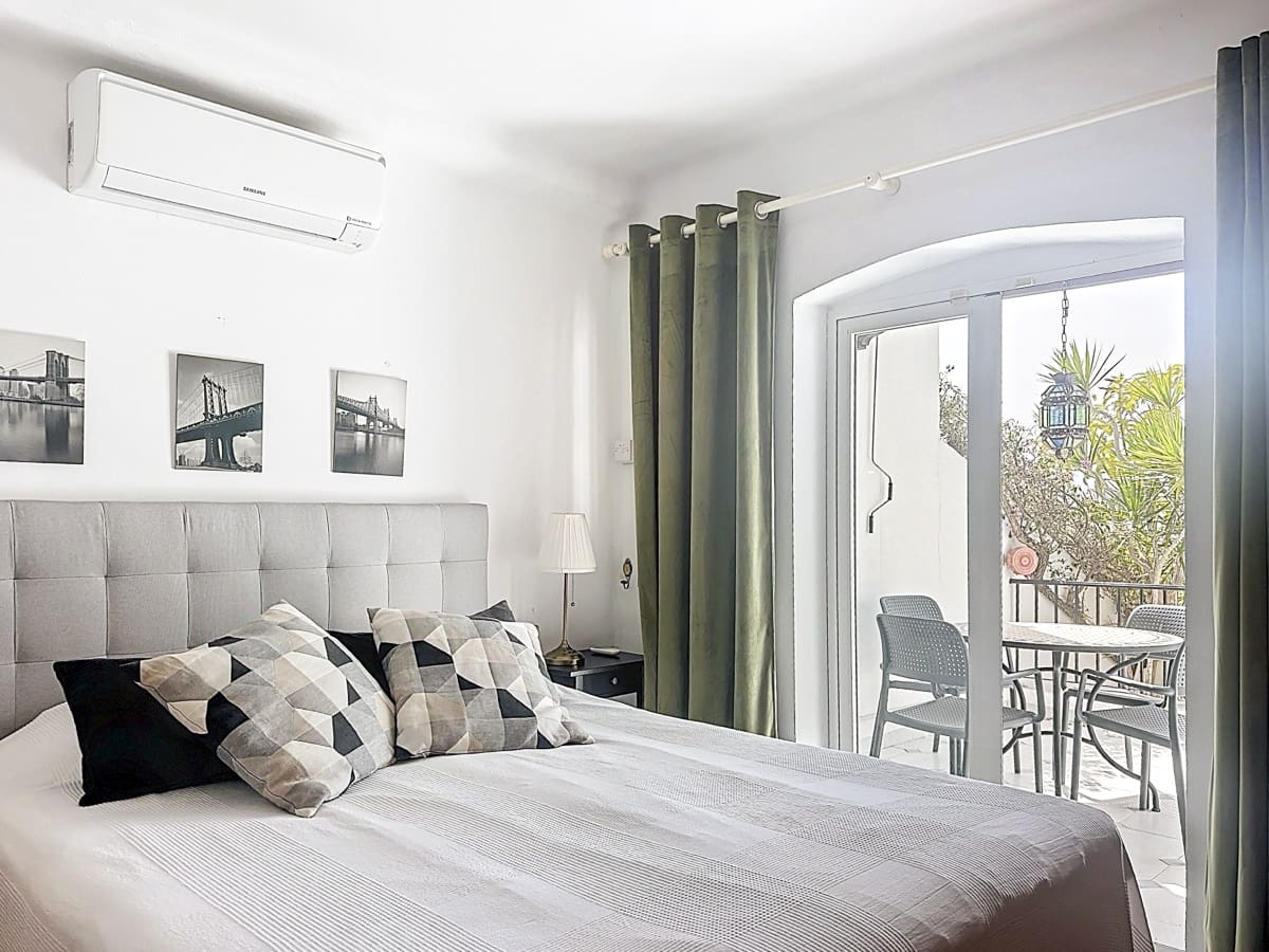 2 chambre Appartement de Plage à vendre à Nerja avec piscine - 299 000 € (Ref: 9758400)