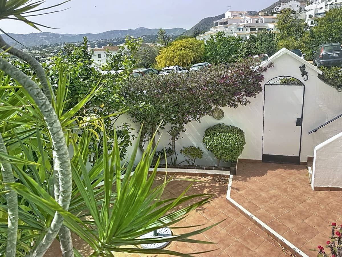 2 chambre Appartement de Plage à vendre à Nerja avec piscine - 299 000 € (Ref: 9758400)