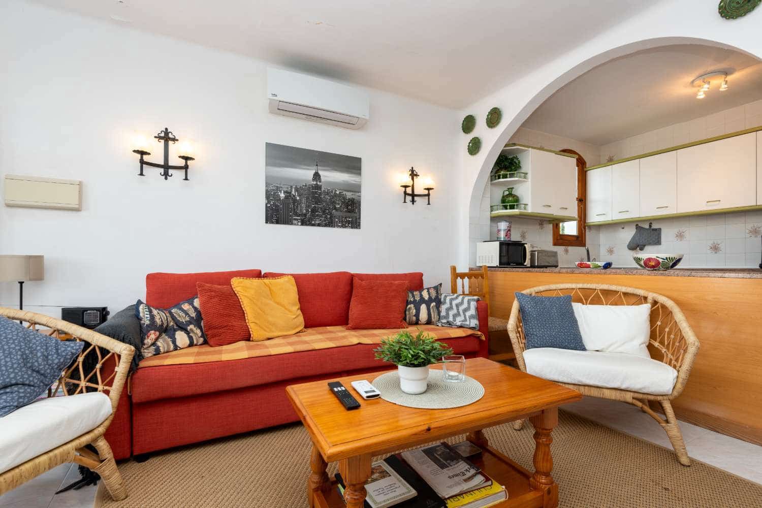 2 bedroom Beach Apartment for sale in Nerja with pool - € 299,000 (Ref: 9758400)